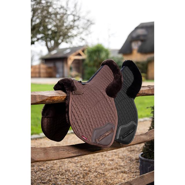 Tapis de selle Merino+ Half Lined Numnah Close Contact LeMieux Noir
