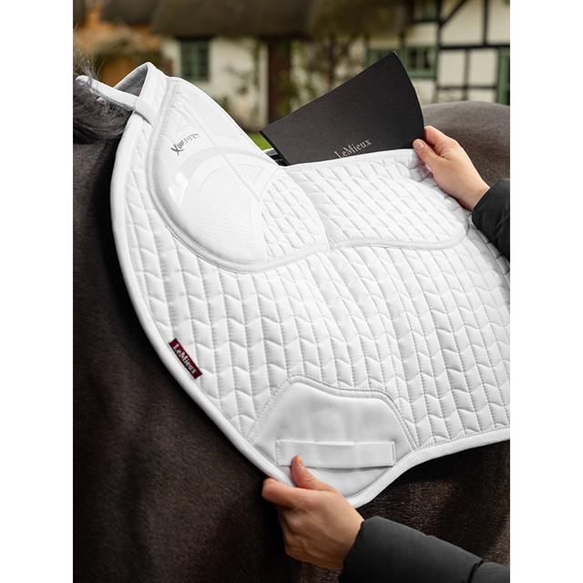 Tapis de selle Prosorb Plain 2 Pocket Close Contact LeMieux Blanc