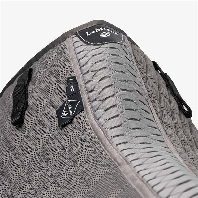 Tapis de selle Self-Cool Close Contact Square LeMieux Gris